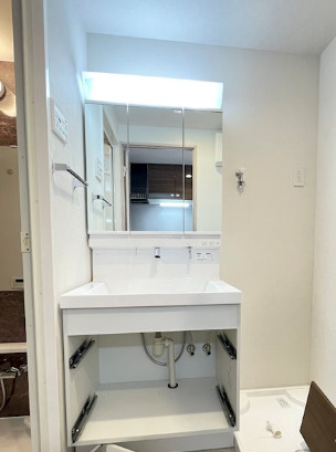 洗面設備　ポルタフォルトゥーナ