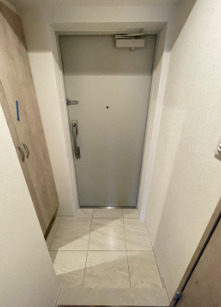 玄関　ポルタフォルトゥーナ