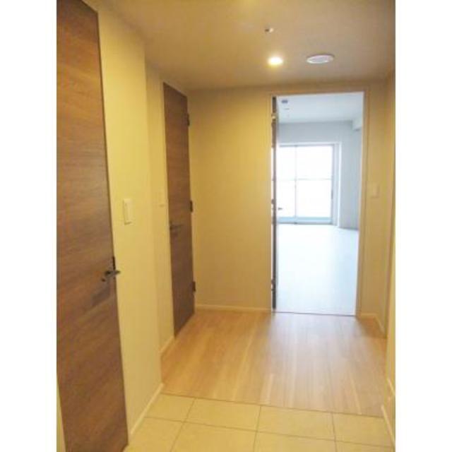 玄関　※写真は同タイプ住戸です。