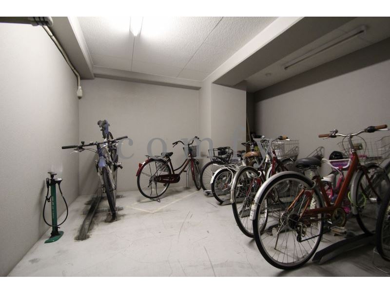 ロビー　駐輪場