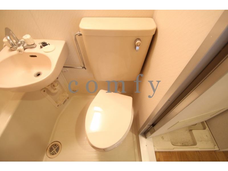 トイレ　トイレ