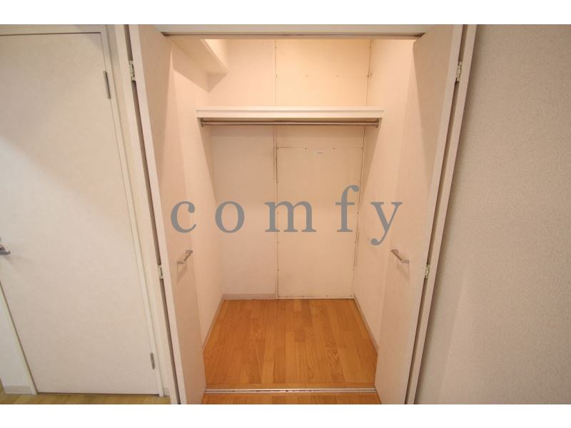 収納　収納力のあるウォークインクローゼット