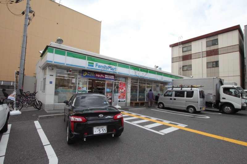 コンビニ　ファミリーマート桑津一丁目店（コンビニ）まで190m