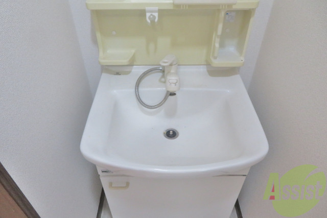 洗面設備　独立洗面所なので、お風呂のスペースとらなくていいですねー