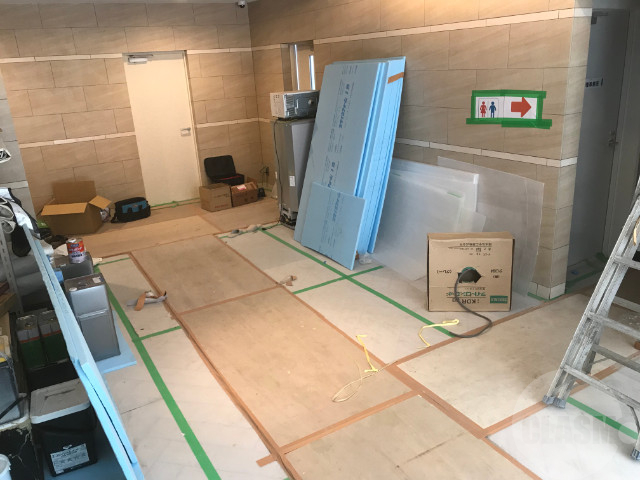 エントランス　建築中です