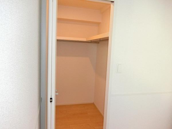 収納　ウォークインクローゼット！