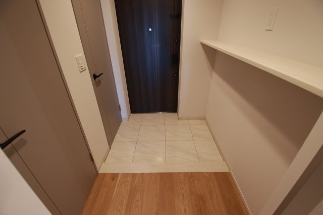 玄関　※別号室の参考写真です※