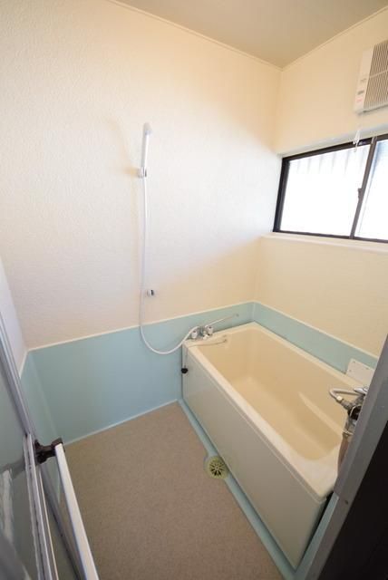 バス・シャワールーム　♪サッパリ爽快バスタイム！♪