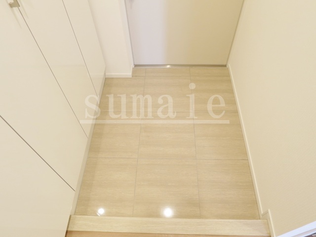 玄関　シューズBOX付きの玄関です