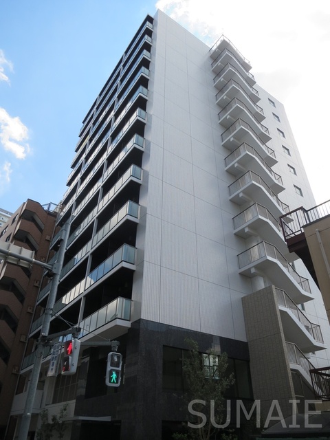 建物外観　凛々しくそびえ立つマンションです(^^♪