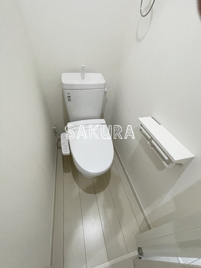 トイレ　嬉しい温水洗浄便座♪