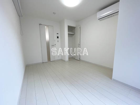 セキュリティ　女性の方でも安心のモニター付きインターホン♪