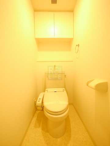 トイレ　レガーロ御茶ノ水II