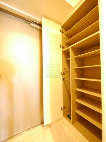 収納　レガーロ御茶ノ水II