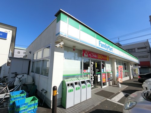 コンビニ　ファミリーマート 市原五井中央西店（コンビニ）まで64m
