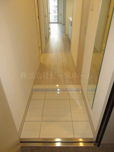 玄関　※別号室参考写真