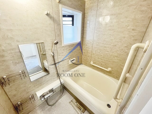 バス・シャワールーム　お風呂です。