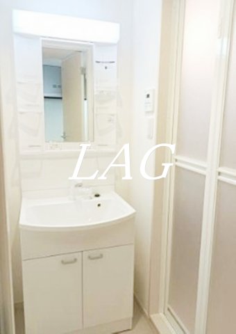 洗面設備　洗面台です。