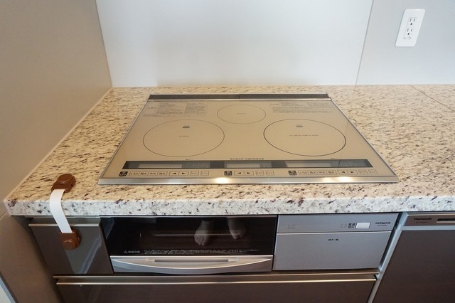 その他設備　ＩＨコンロ・グリル※前回募集時の写真です