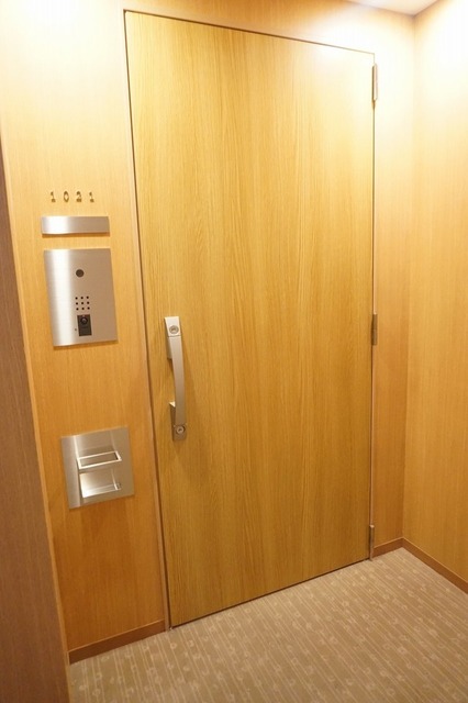 玄関　玄関扉※前回募集時の写真です