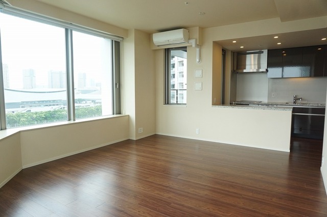 居室・リビング　リビングキッチン※前回募集時の写真です