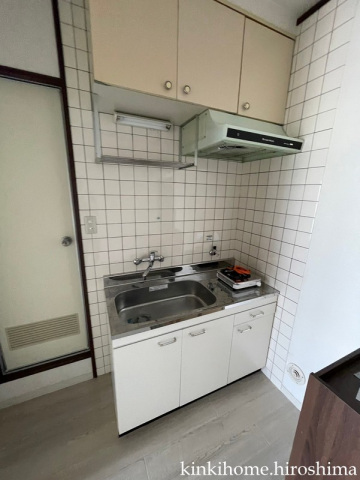 キッチン　※別号室の写真です。