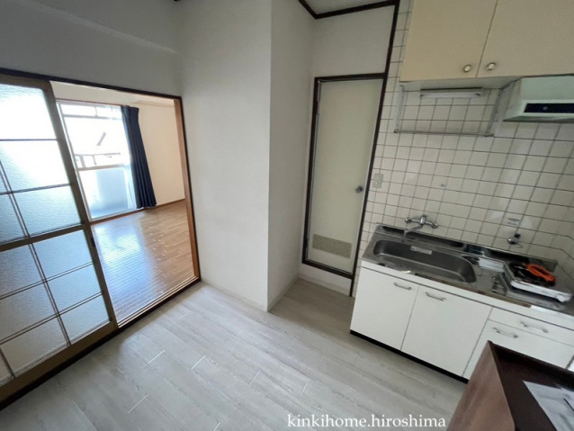 居室・リビング　※別号室の写真です。