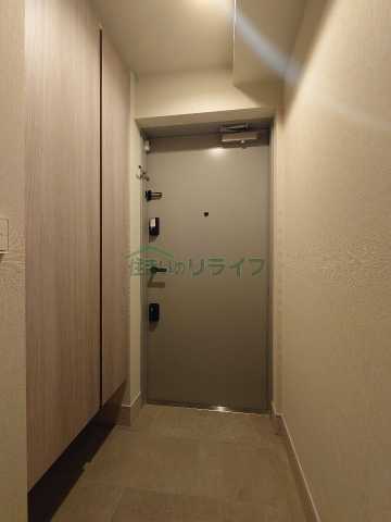 玄関　別階層の参考写真になります。