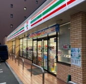 コンビニ　セブンイレブン 荒川東日暮里2丁目店（コンビニ）まで290m