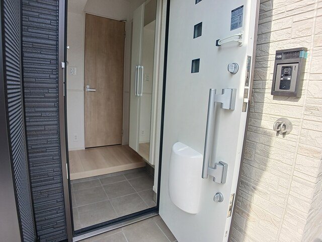 玄関　収納もある玄関です