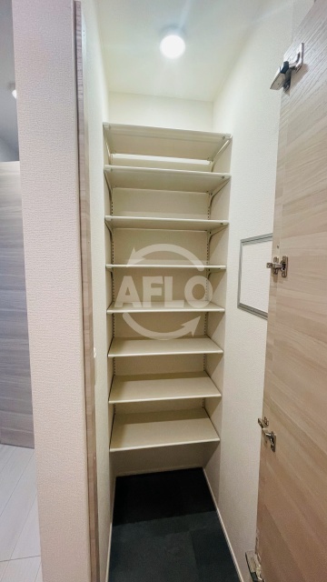 収納　カーサルミノサ駒川