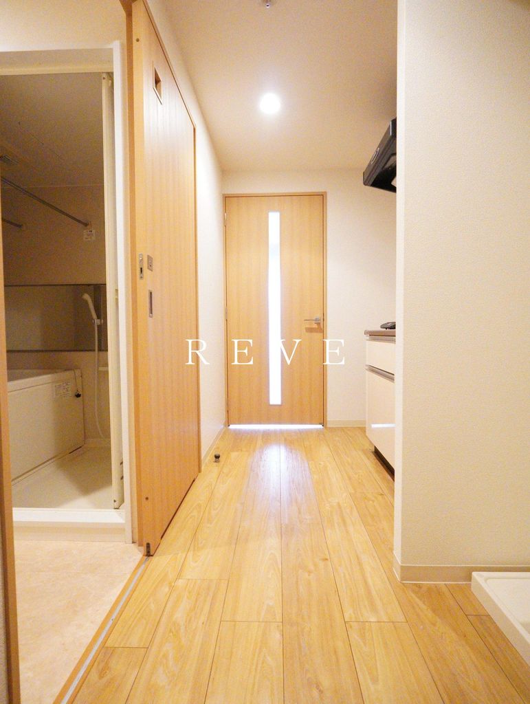 玄関　キッチン