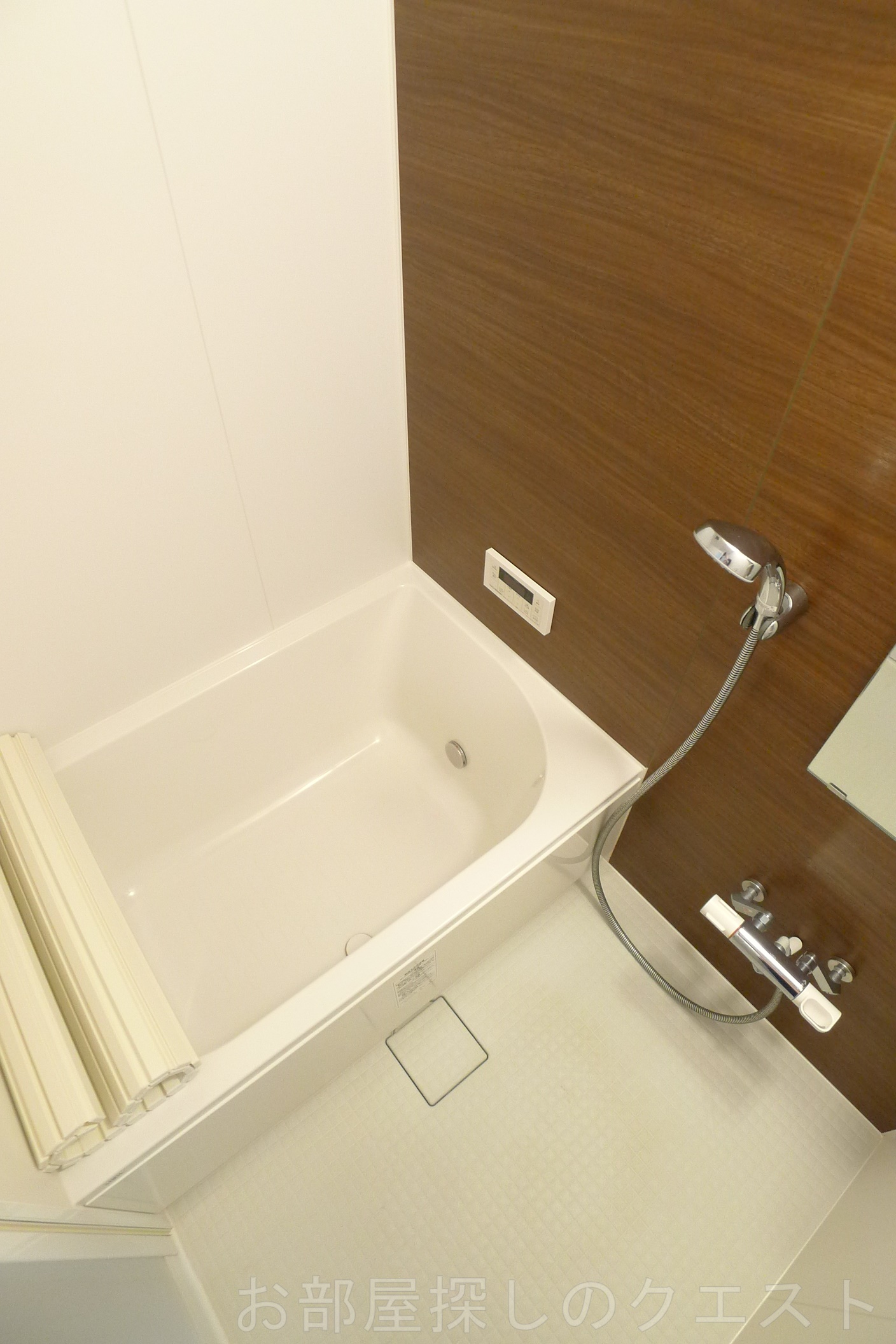 バス・シャワールーム　（写真は同物件反転）