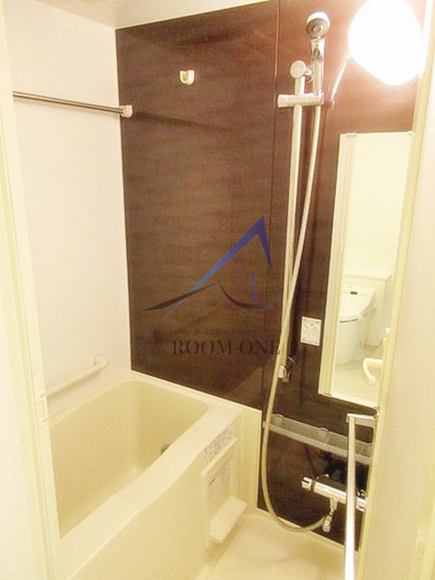バス・シャワールーム　お風呂です。