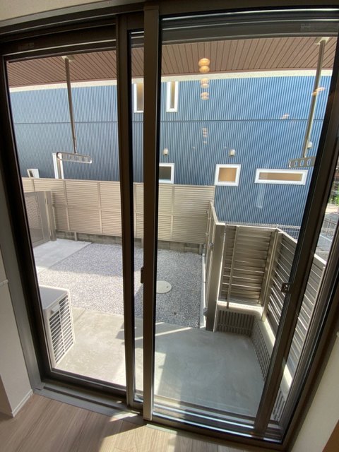 セキュリティ　電動防犯シャッター