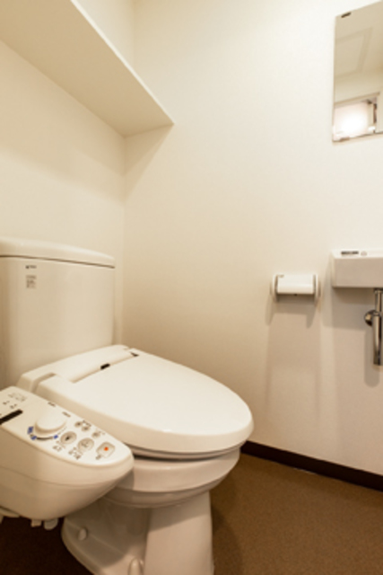 トイレ　※写真は同タイプ住戸です。
