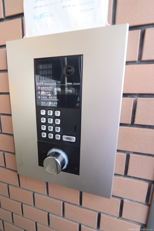 セキュリティ　オートロック付き