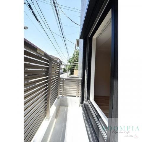 バルコニー　テラス