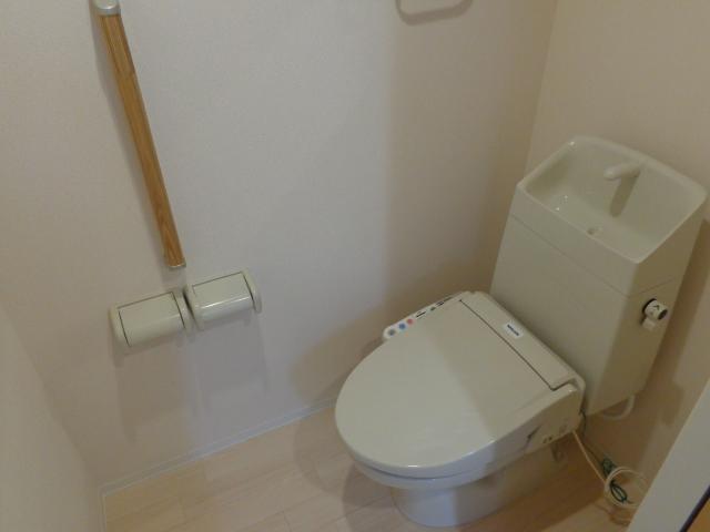 トイレ　シャワー付トイレ