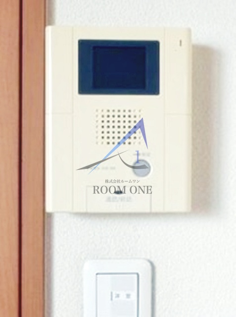 セキュリティ　モニター付きインターホンです。