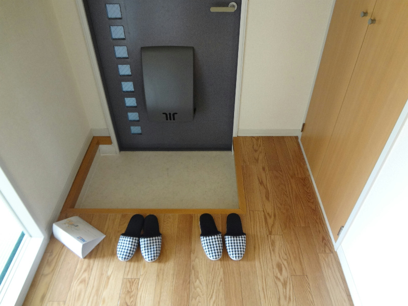 玄関　１０２の画像です。