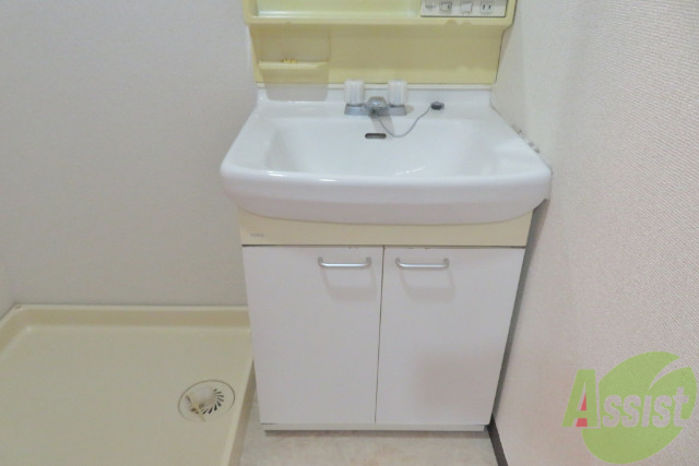 洗面設備　洗面所は独立しており、快適に使用出来ます。困らないですねー。