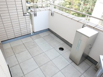 バルコニー　バルコニー