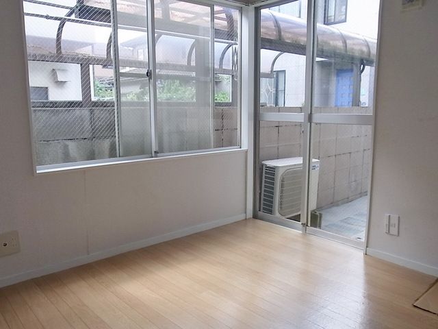 居室・リビング　★洋室5帖★