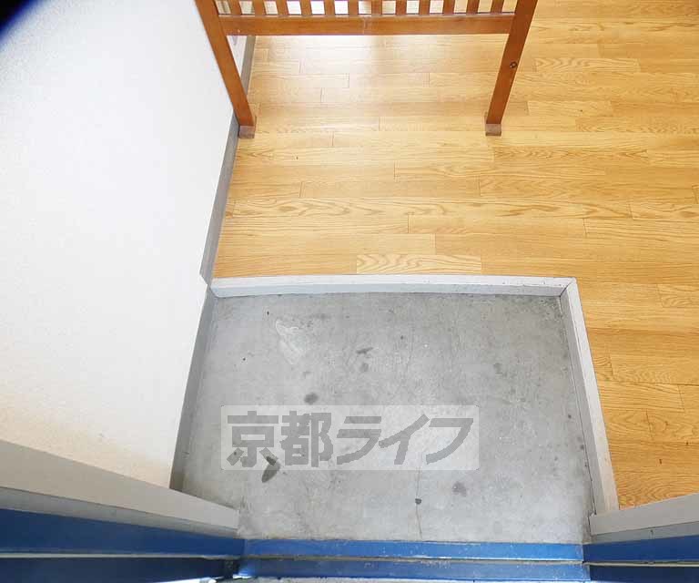 玄関　大きな段差がありません