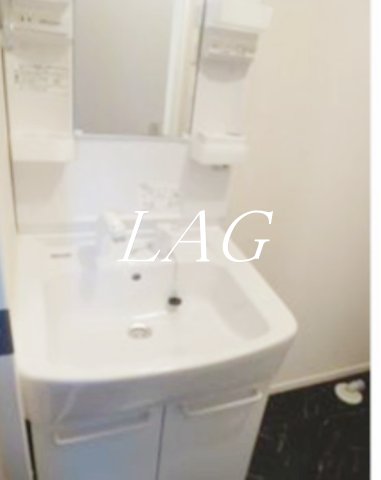 洗面設備　独立洗面台です。