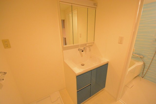 洗面設備　独立洗面化粧台付き☆