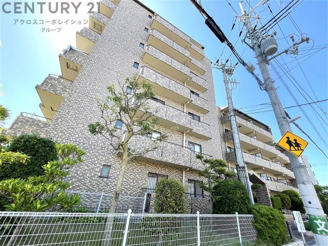 建物外観　オートロック完備で安心のセキュリティ♪