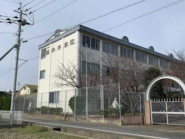中学校　福岡舞鶴誠和中学校（中学校）まで725m