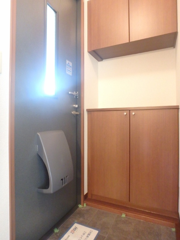 玄関　図面と現状に相違がある場合には現状を優先